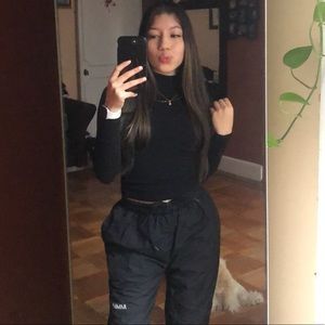 Meet your Posher, Samantha